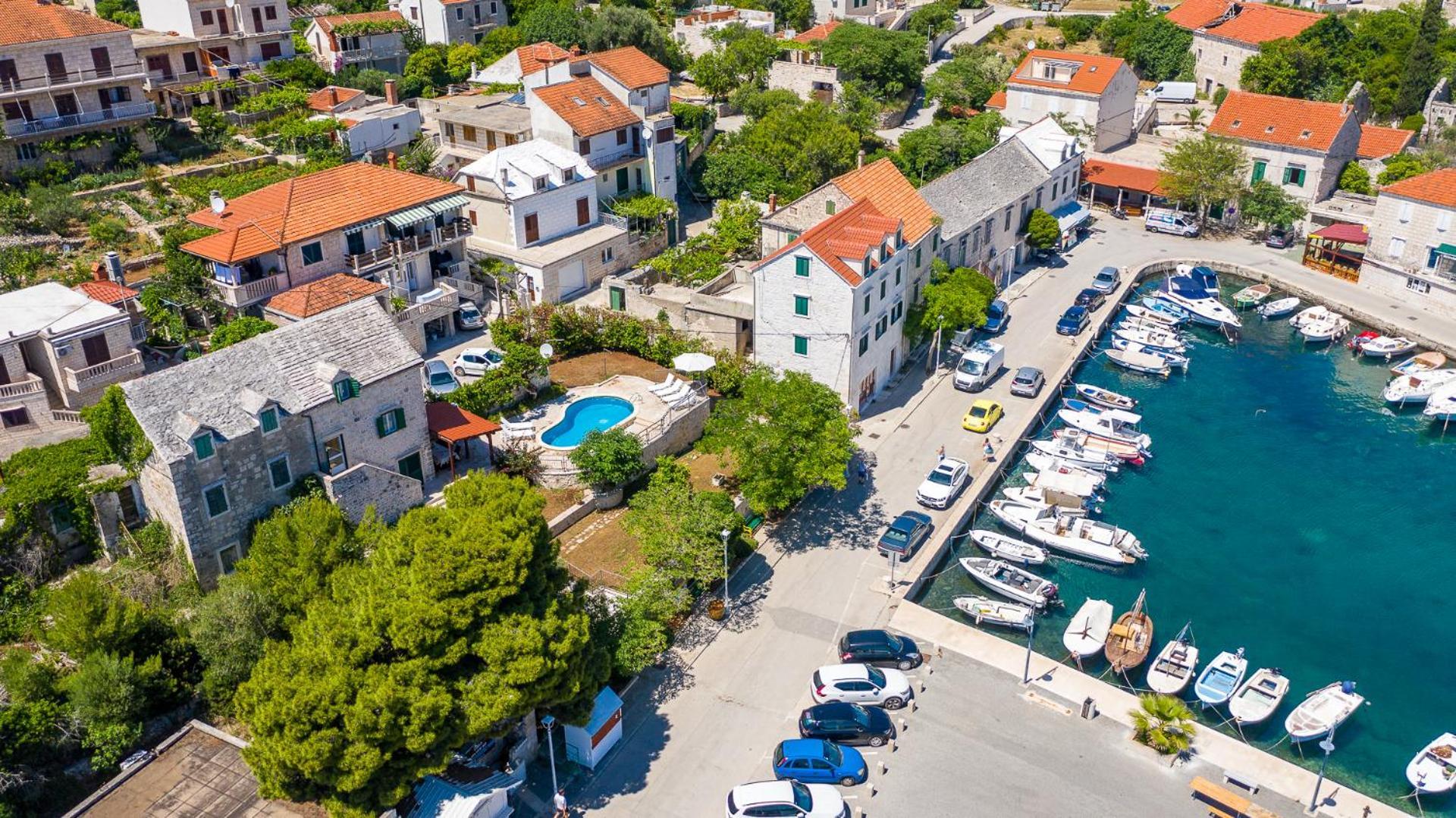 Villa Bonaca Perfect Location For A Holiday With Friends Or Family, Heated Pool Sumartin Exteriör bild