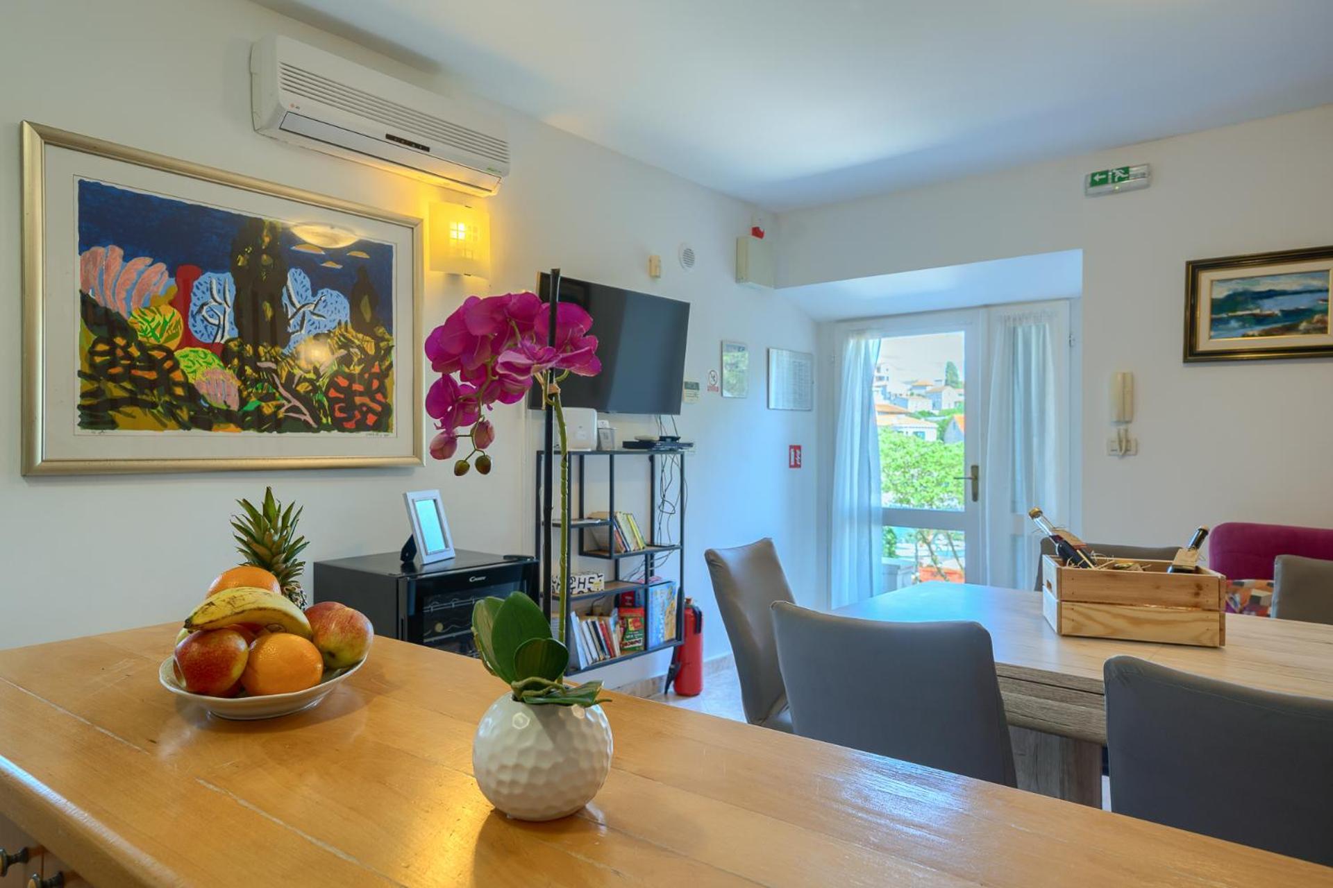 Villa Bonaca Perfect Location For A Holiday With Friends Or Family, Heated Pool Sumartin Exteriör bild