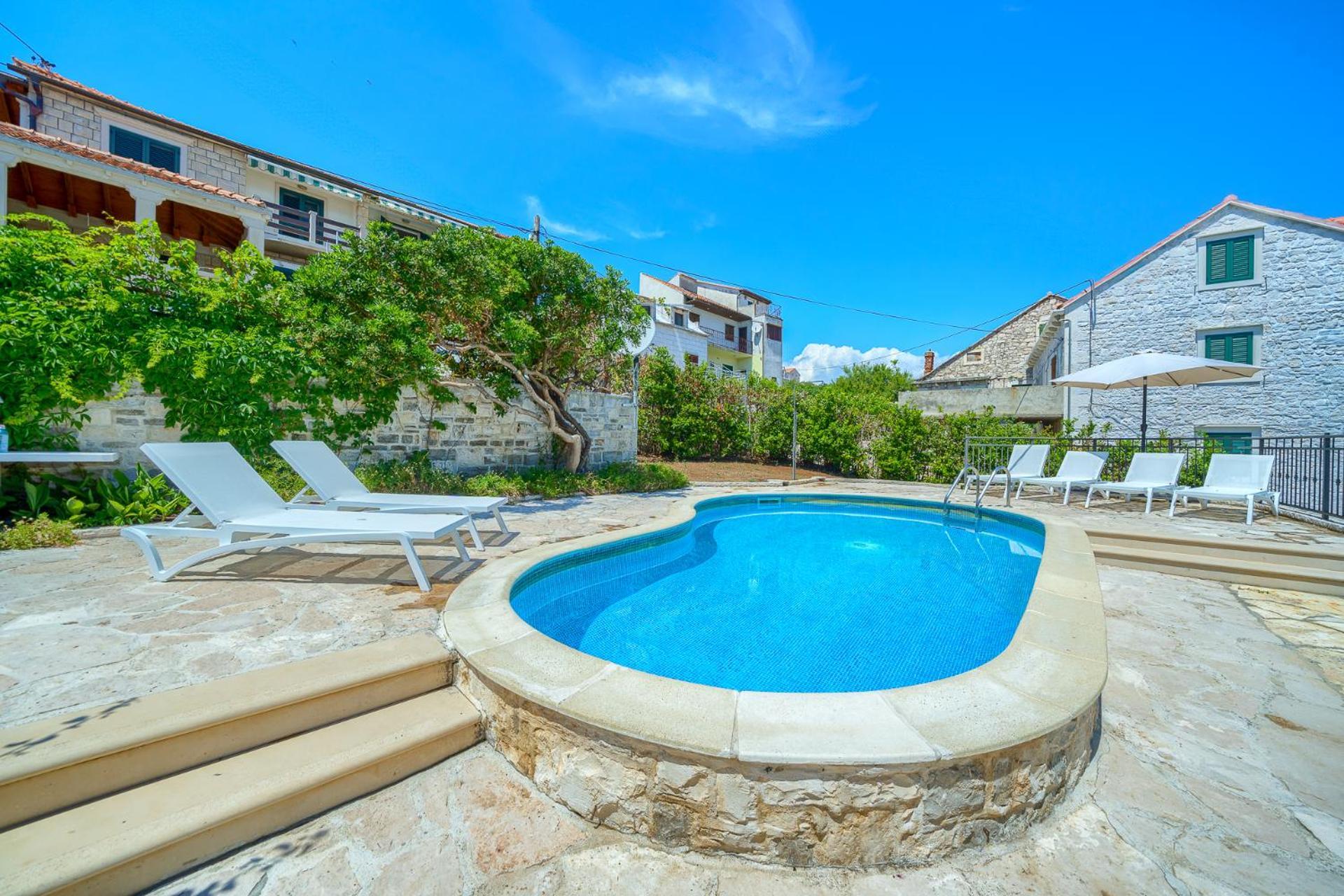 Villa Bonaca Perfect Location For A Holiday With Friends Or Family, Heated Pool Sumartin Exteriör bild