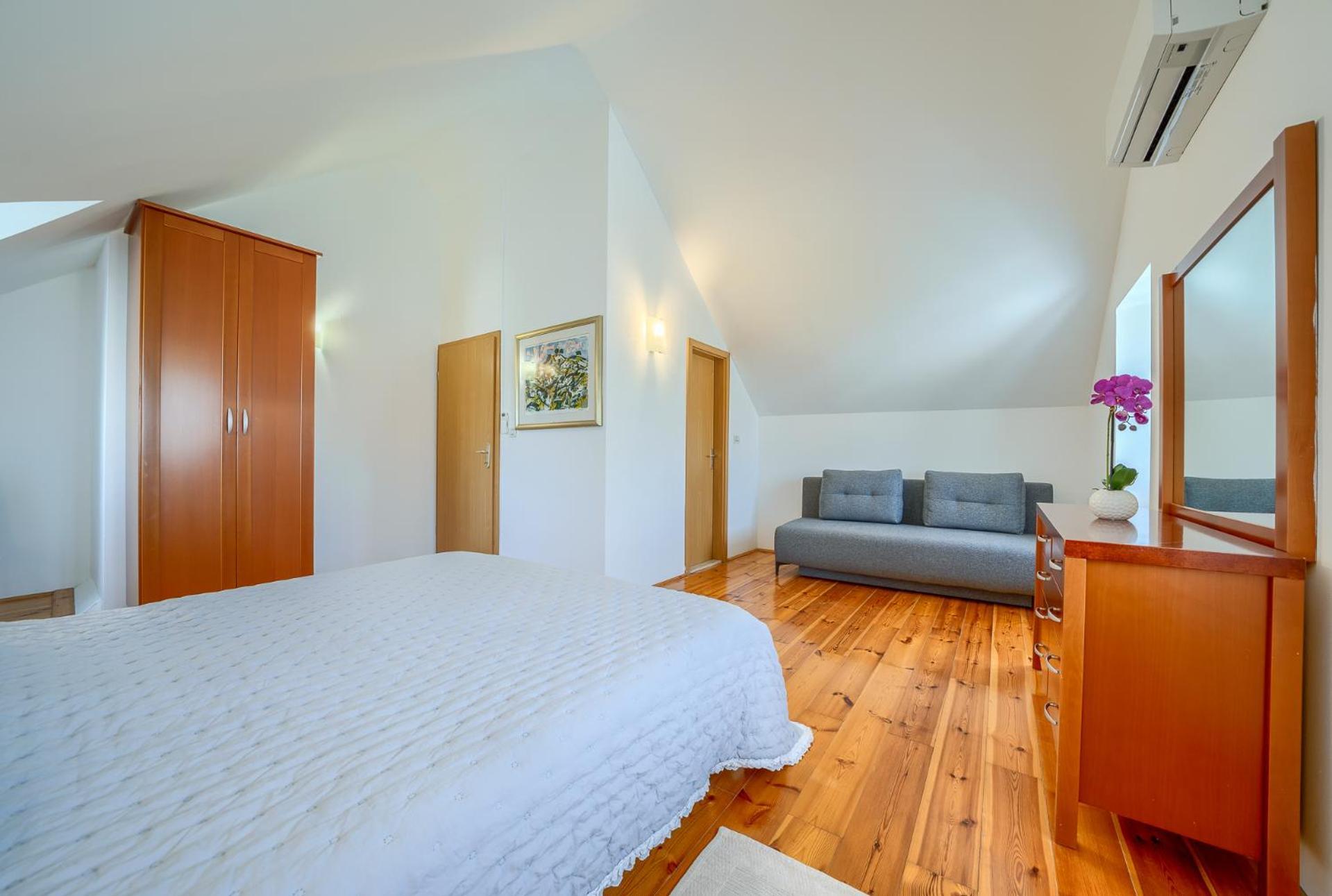 Villa Bonaca Perfect Location For A Holiday With Friends Or Family, Heated Pool Sumartin Exteriör bild