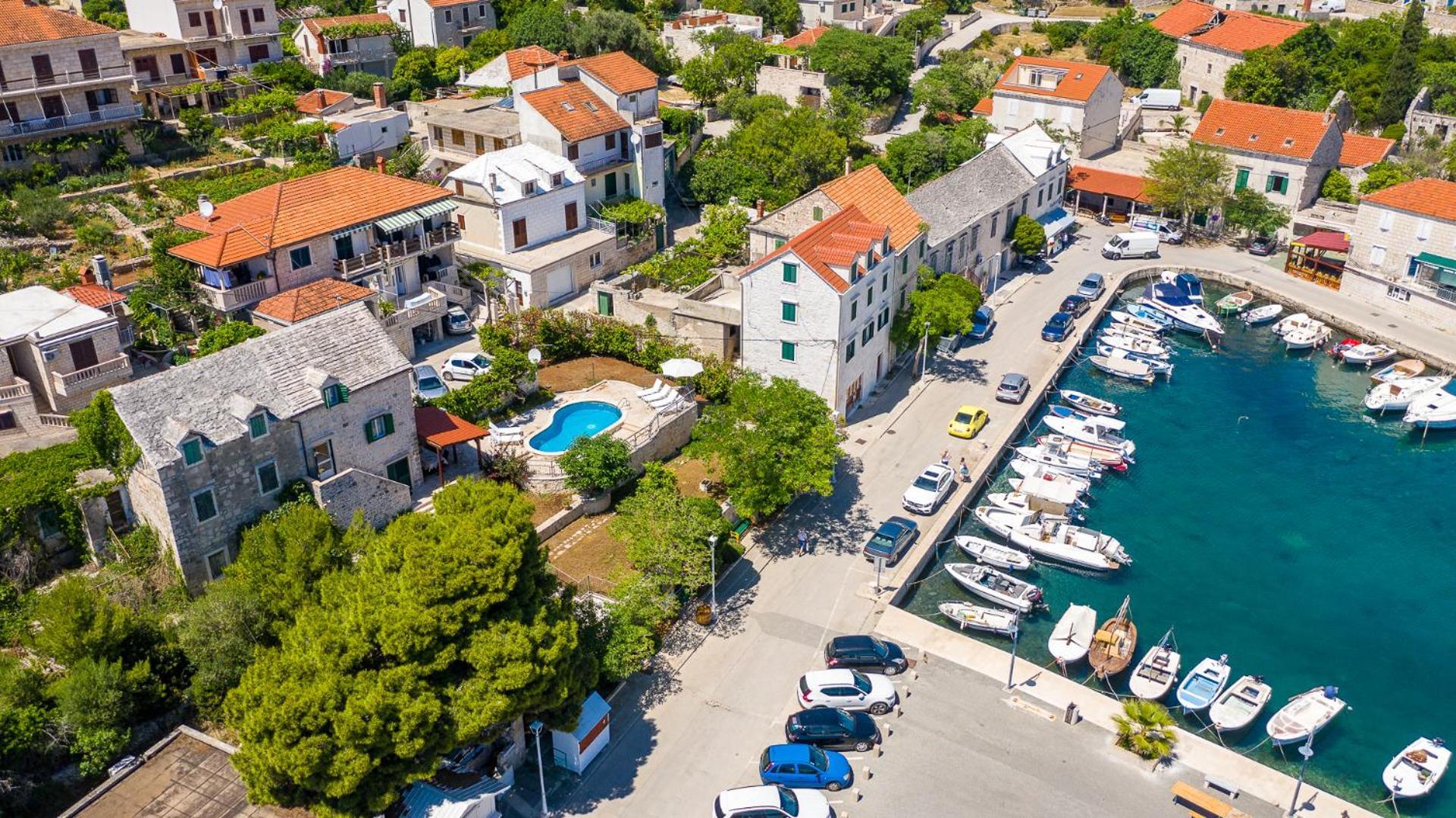 Villa Bonaca Perfect Location For A Holiday With Friends Or Family, Heated Pool Sumartin Exteriör bild